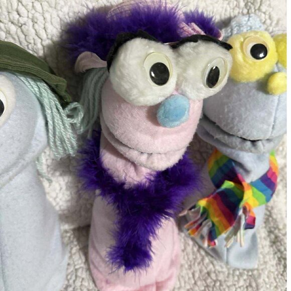 Handmade Puppets - Picture 6 of 8
